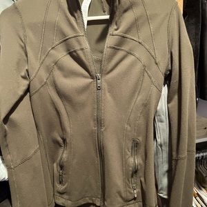 Lulu lemon zip up size 4